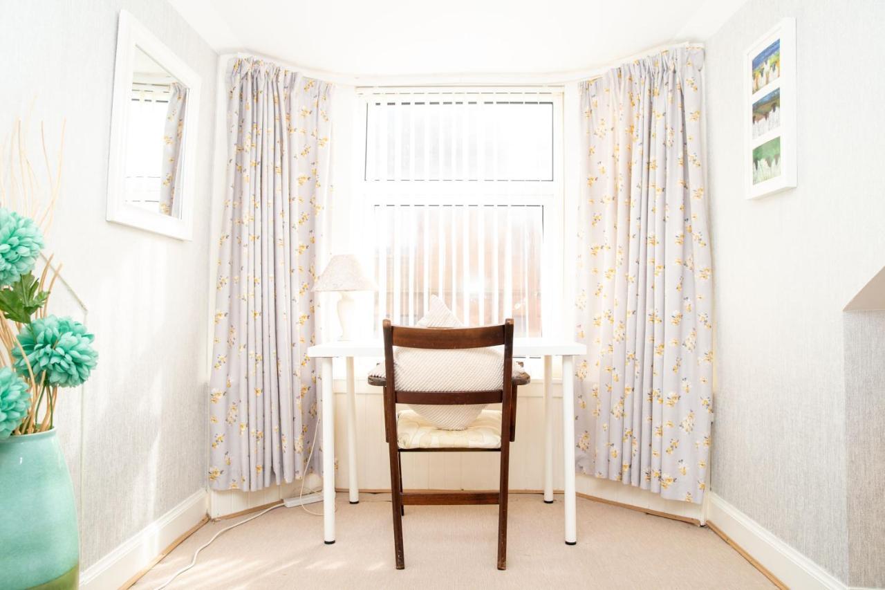 Sandgate 2-Bed Apartment In Ayr Central Location 外观 照片