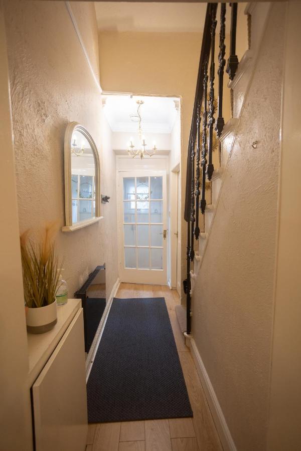 Sandgate 2-Bed Apartment In Ayr Central Location 外观 照片