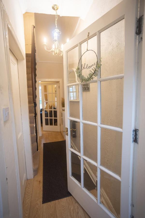 Sandgate 2-Bed Apartment In Ayr Central Location 外观 照片