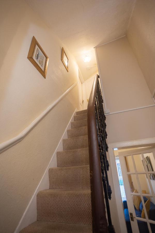 Sandgate 2-Bed Apartment In Ayr Central Location 外观 照片